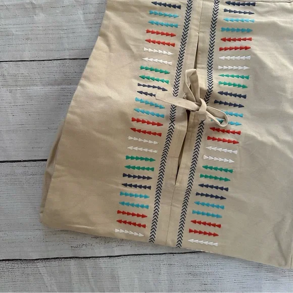 Land of Nod arrow embroidered diaper holder stacker - Picture 2 of 11